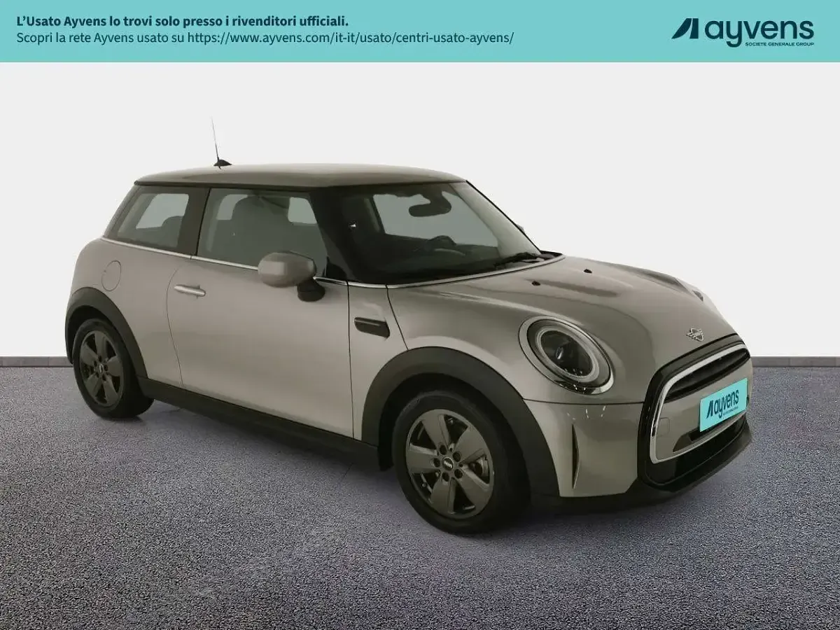 Usata Mini Cooper Classic 136 CV (100 kW) 2023 Moonwalk grey Utilitaria