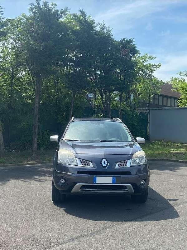 Usata Renault Koleos Bose Edition 150 CV (110 kW) 2011 Grigio SUV