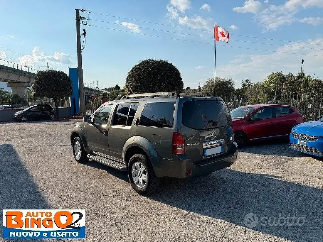Usata Nissan Pathfinder XE 174 CV (127 kW) 2006 Grigio SUV