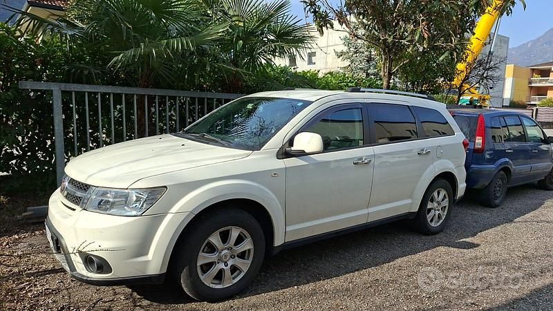 Usata Fiat Freemont Lounge 170 CV (125 kW) 2014 Bianco SUV