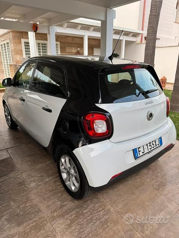 Usata Smart ForFour 2017 Utilitaria