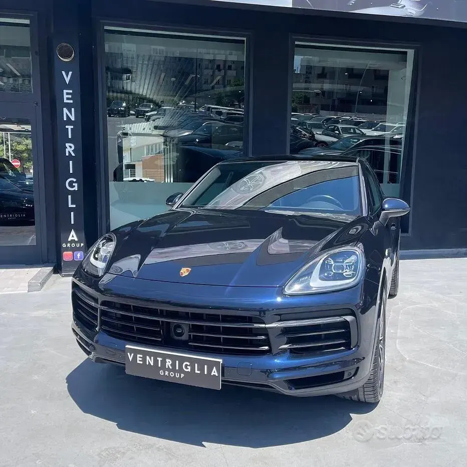 Usata Porsche Cayenne 462 CV (339 kW) 2021 Blu SUV