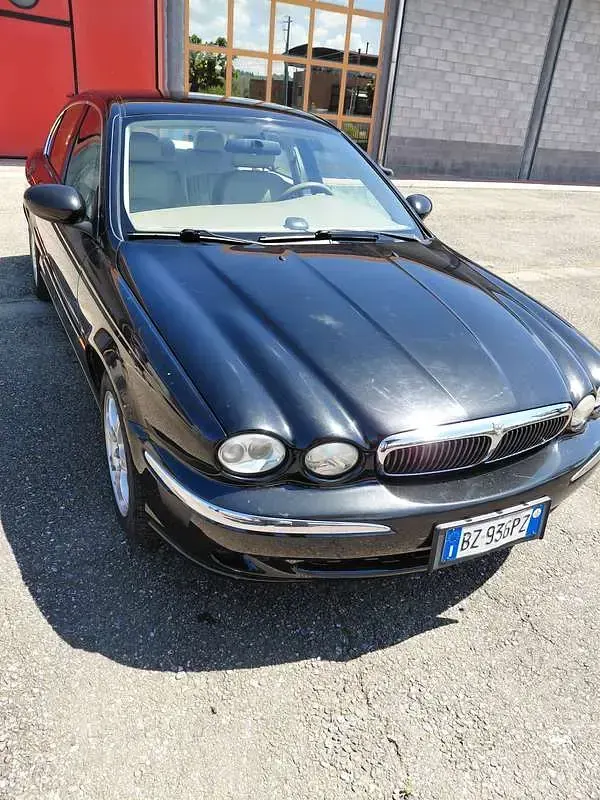 Usata Jaguar X-type Executive 156 CV (114 kW) 2002 Nero Berlina