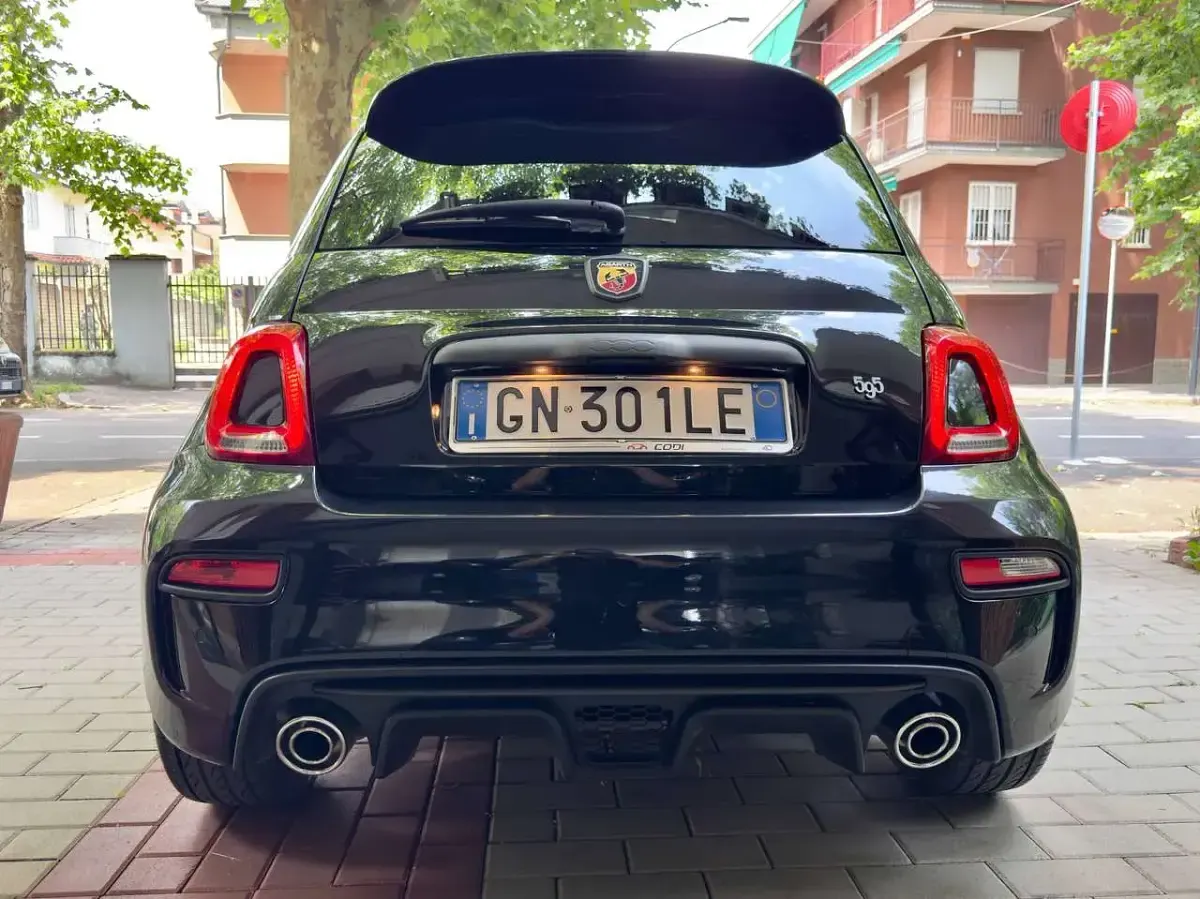 Usata Abarth 595 165 CV (121 kW) 2023 Nero Utilitaria