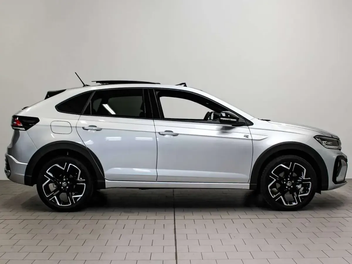 Nuova VW Taigo R-line Plus 116 CV (85 kW) 2026 Argento SUV