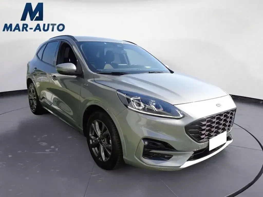 Usata Ford Kuga ST-Line 190 CV (139 kW) 2021 Argento SUV