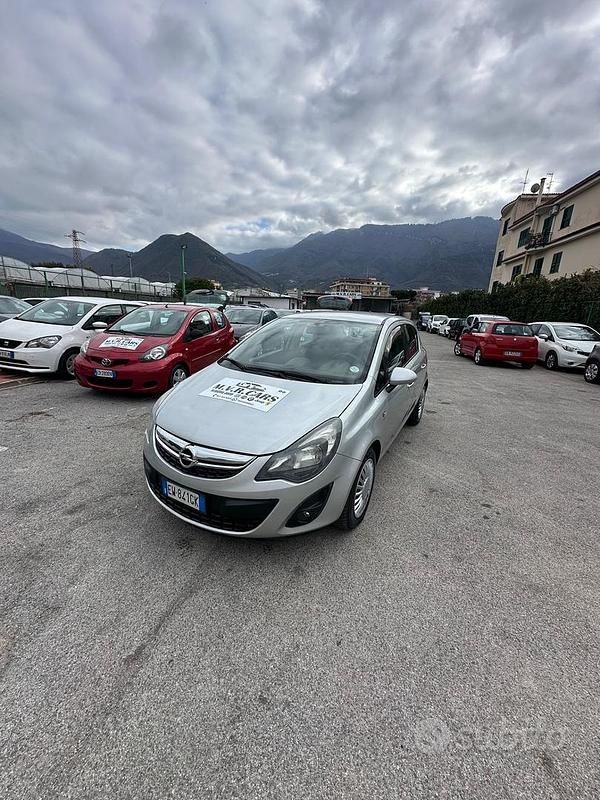 Usata Opel Corsa Edition 85 CV (62 kW) 2014 Grigio Utilitaria
