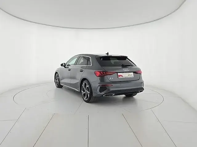 Usata Audi A3 S-Line 150 CV (110 kW) 2023 Grigio daytona perla Berlina