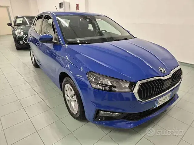 Usata Skoda Fabia Ambition 65 CV (47 kW) 2023 Bluazzurro Utilitaria