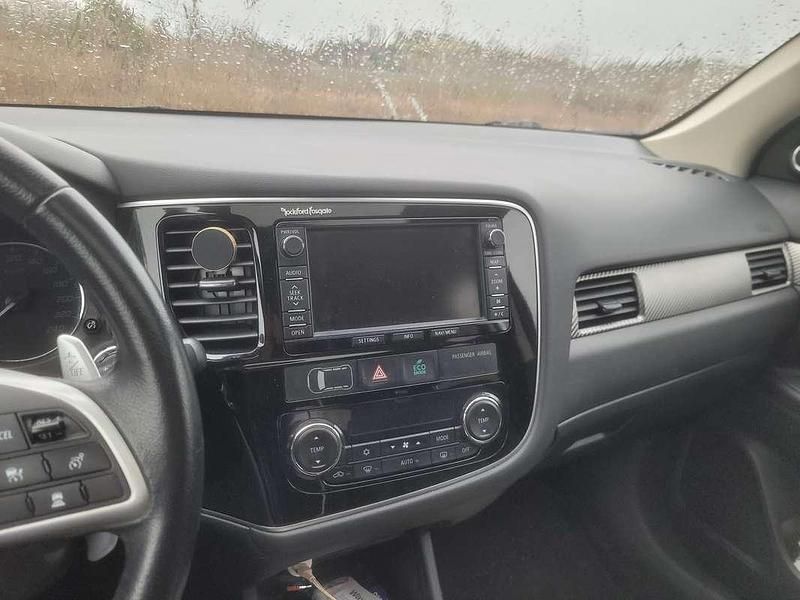 Usata Mitsubishi Outlander Instyle 150 CV (110 kW) 2014 SUV