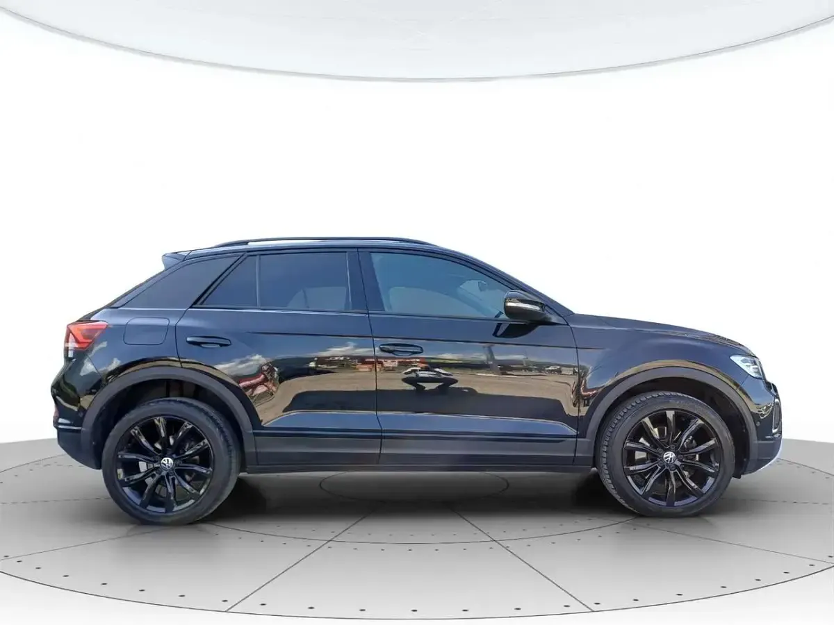 Usata VW T-Roc Style 150 CV (110 kW) 2023 Deep black perlato SUV