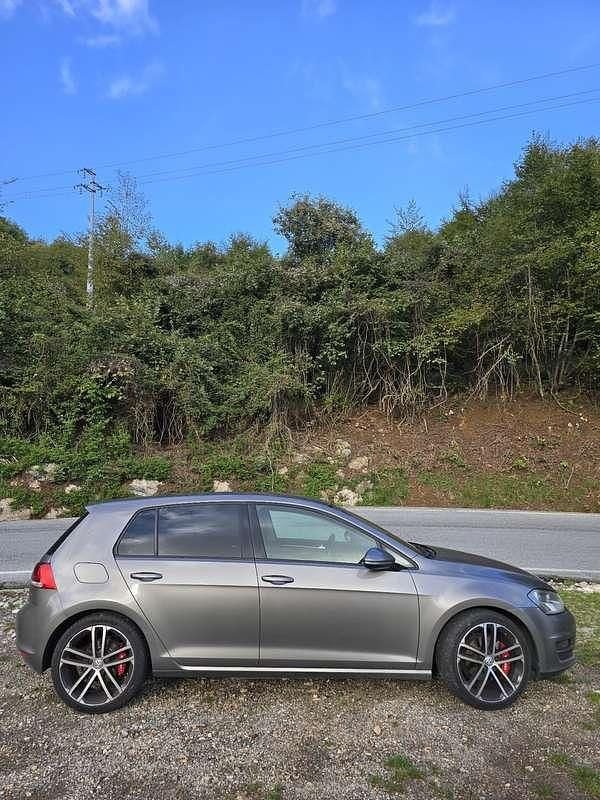 Usata VW Golf VII Highline 150 CV (110 kW) 2014 Berlina
