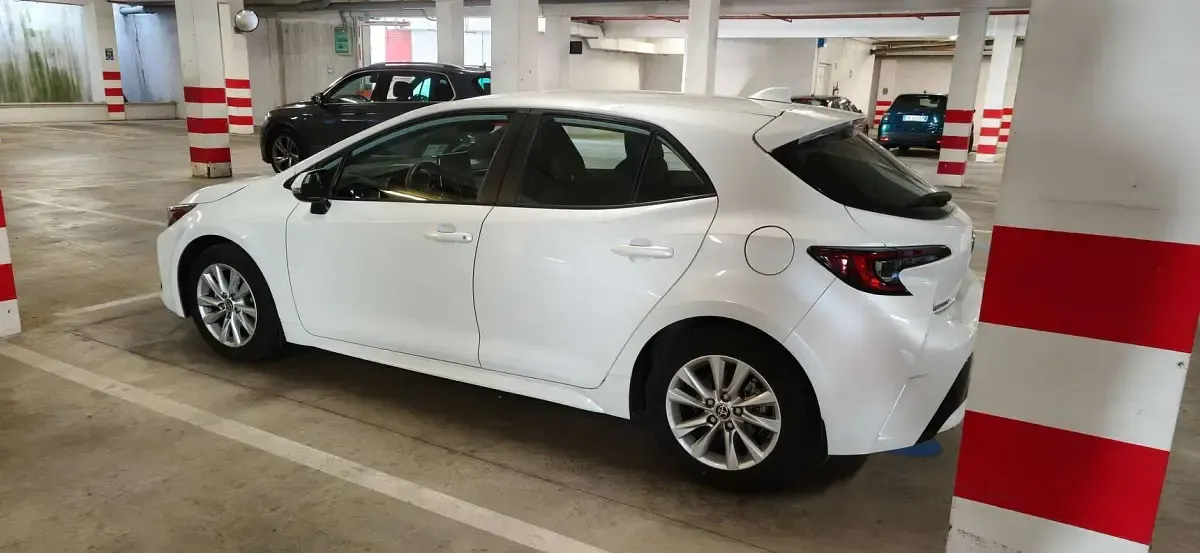 Usata Toyota Corolla Active 98 CV (72 kW) 2024 Bianco Berlina