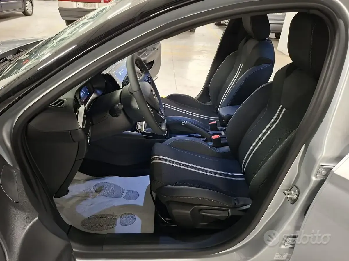 Nowe Opel Corsa 101 KM (74 kW) 2026 Szary Hatchback