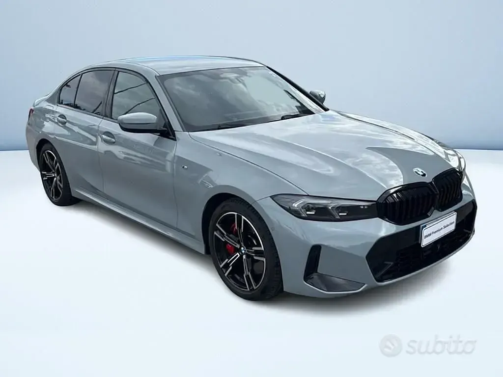 Usata BMW 320 M Sport 190 CV (139 kW) 2025 Grigio Berlina