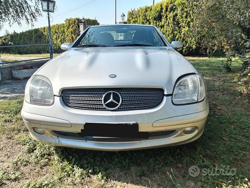 Usata Mercedes SLK200 192 CV (141 kW) 2000 Grigio Cabrio