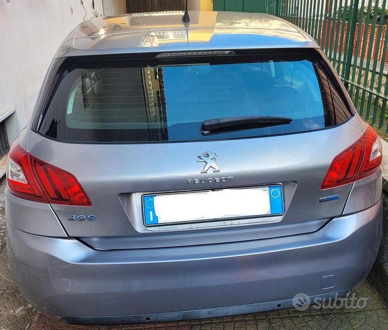 Usata Peugeot 308 Business-Line 120 CV (88 kW) 2016 Grigio Berlina