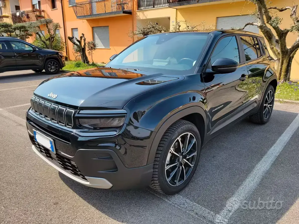 Usata Jeep Avenger 101 CV (74 kW) 2023 Nero SUV