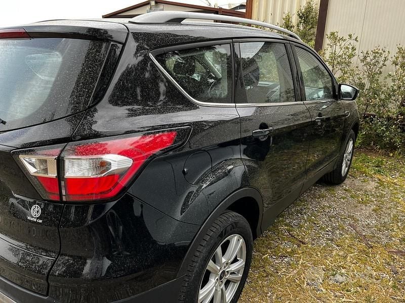 Usata Ford Kuga Business Edition 120 CV (88 kW) 2018 Nero SUV