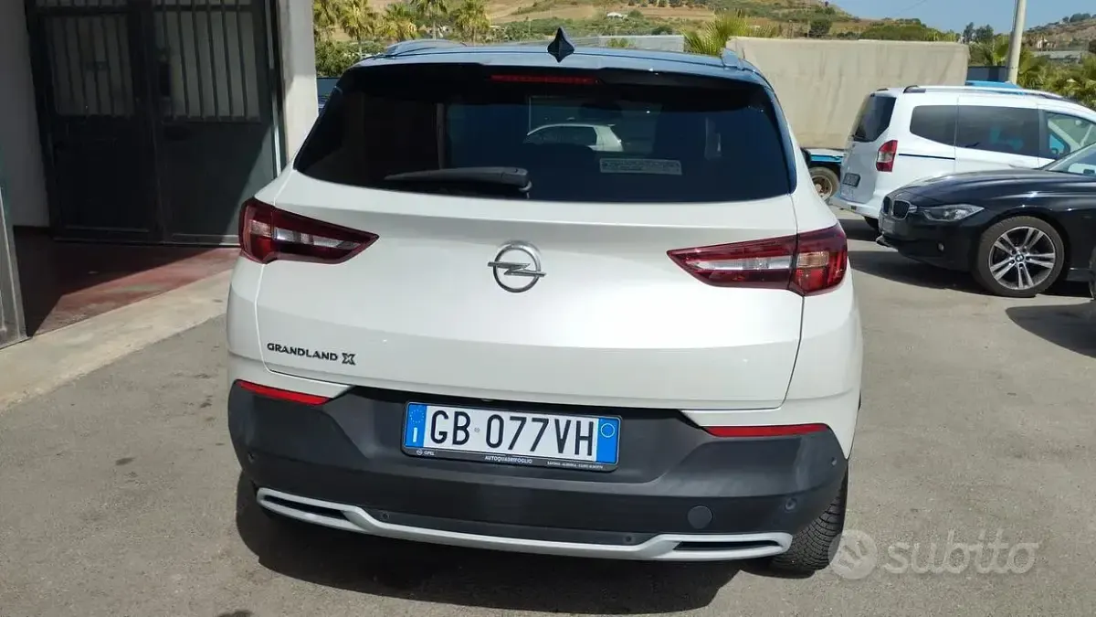 Usata Opel Grandland X Ultimate 131 CV (96 kW) 2021 Bianco SUV