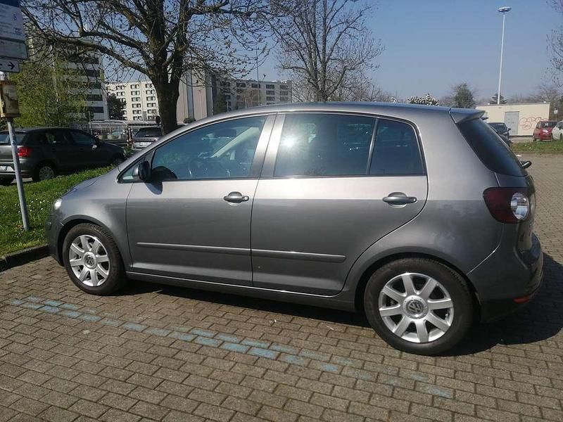 Usata VW Golf Plus Cross Comfortline 105 CV (77 kW) 2005 Grigio Monovolume