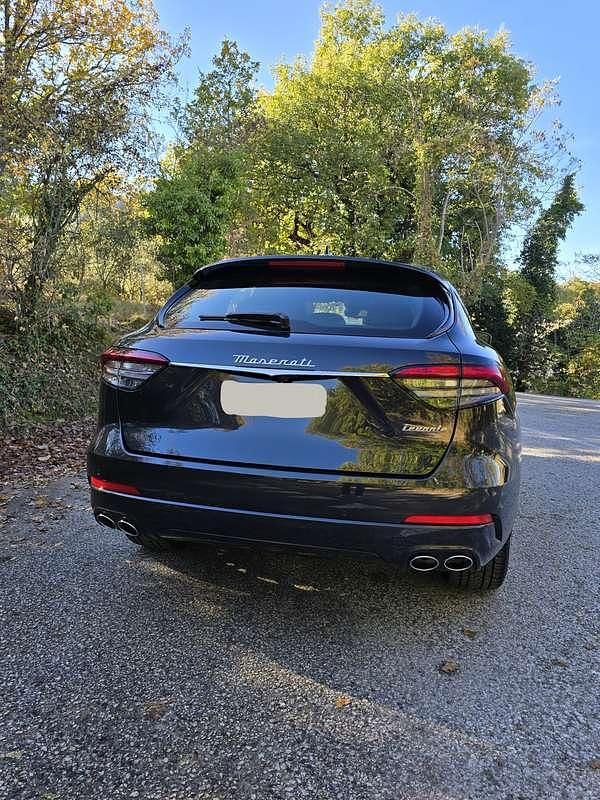 Usata Maserati Levante GT 330 CV (242 kW) 2023 Nero SUV