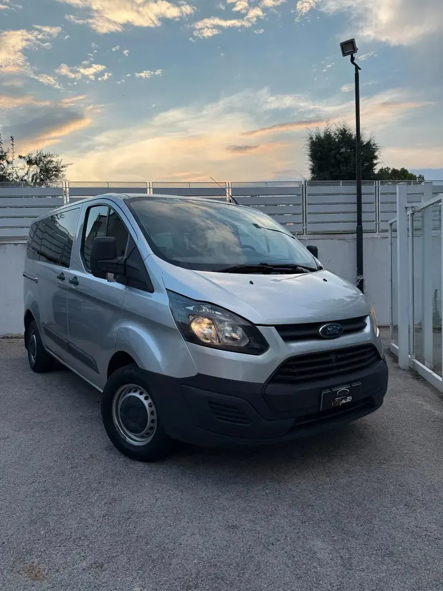 Usata Ford Transit Custom Trend 125 CV (91 kW) 2013 Grigio Berlina