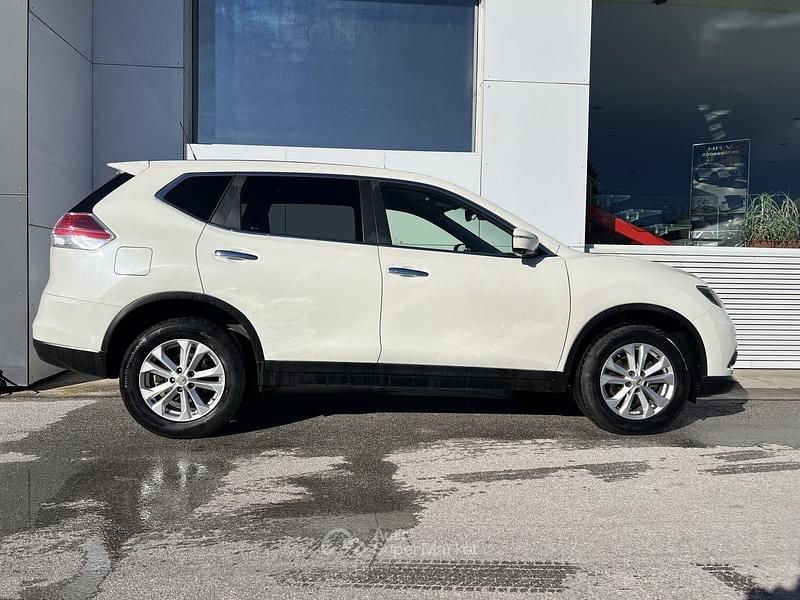 Usata Nissan X-Trail Tekna 131 CV (96 kW) 2015 Bianco SUV
