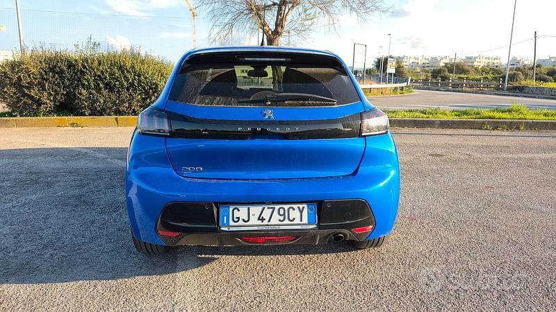 Usata Peugeot 208 100 CV (73 kW) 2022 Blu Utilitaria