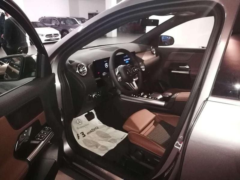 Grigio Usata 2021 Mercedes GLA200 SUV | 31.500 € (Super prezzo) - Immagine 1/4