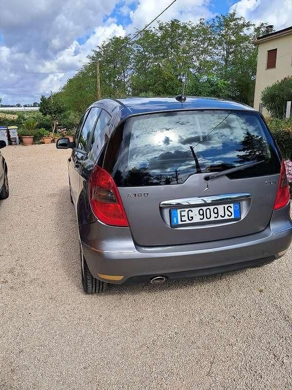 Usata Mercedes A180 Elegance 109 CV (80 kW) 2011 Monovolume