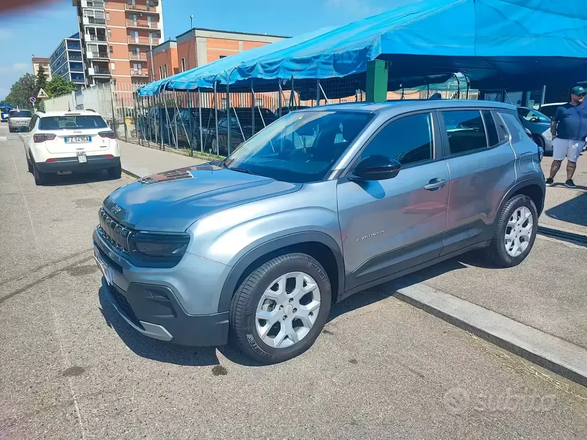 Usata Jeep Avenger Summit 101 CV (74 kW) 2023 Grigio SUV