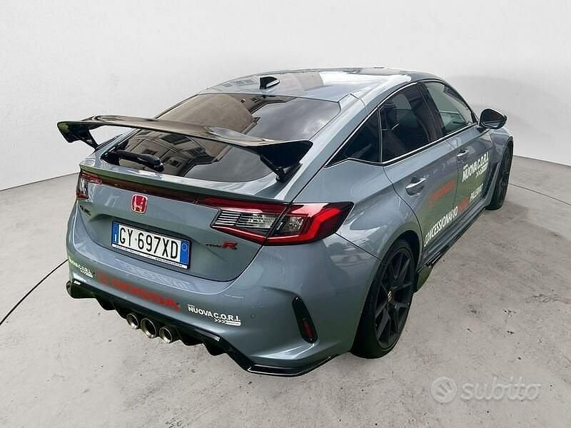 Usata Honda Civic Type R 329 CV (241 kW) 2025 Grigio Berlina