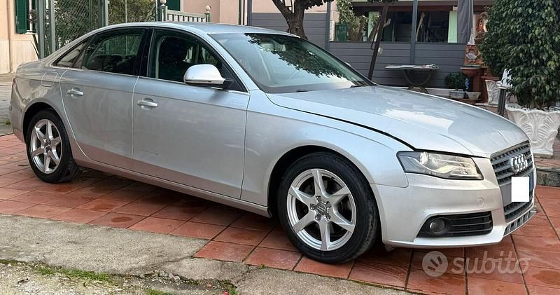 Usata Audi A4 Advanced 143 CV (105 kW) 2008 Grigio Berlina