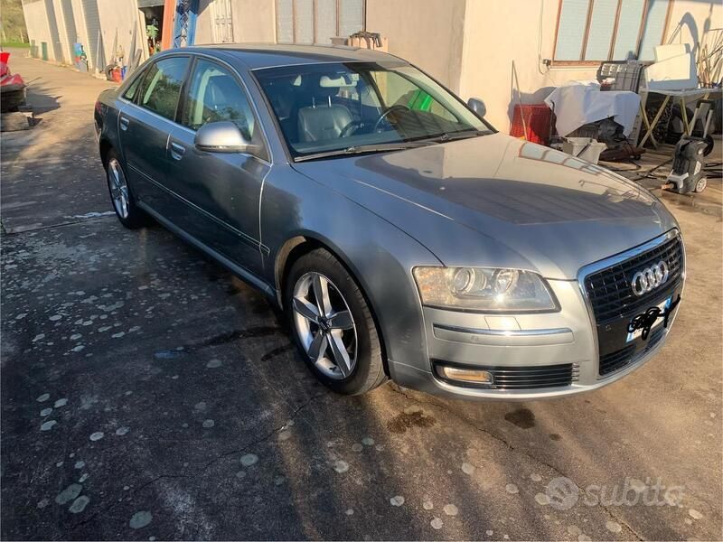 Usata Audi A8 233 CV (171 kW) 2009 Grigio Berlina