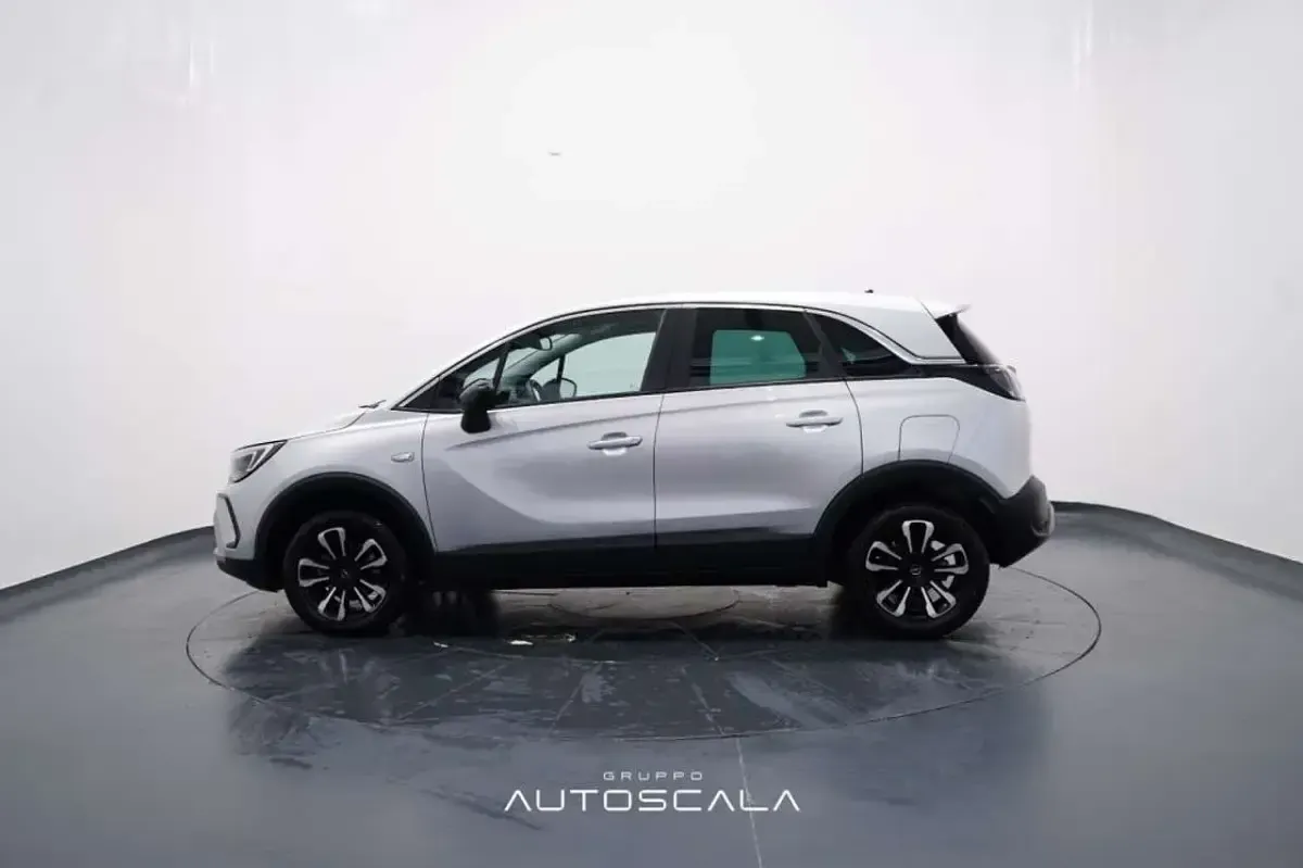 Usata Opel Crossland X Elegance 110 CV (80 kW) 2024 Silver lake SUV