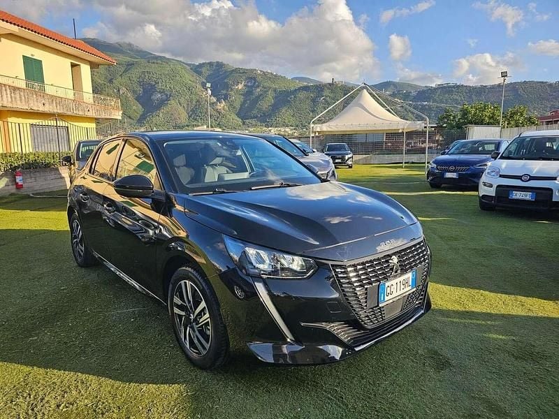 Nero Usata 2021 Peugeot 208 Allure Due volumi | 12.990 € (Buon prezzo) - Immagine 1/4