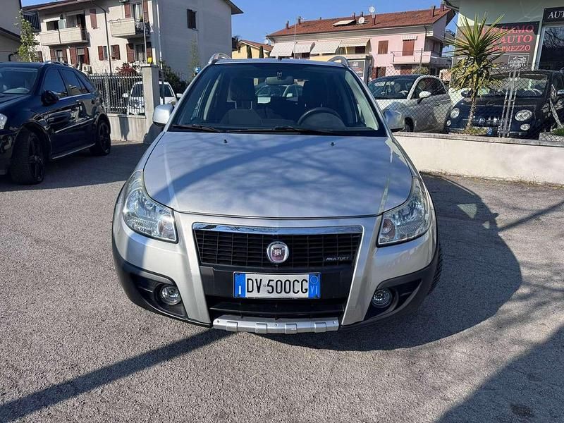 Usata Fiat Sedici 120 CV (88 kW) 2008 Grigio SUV