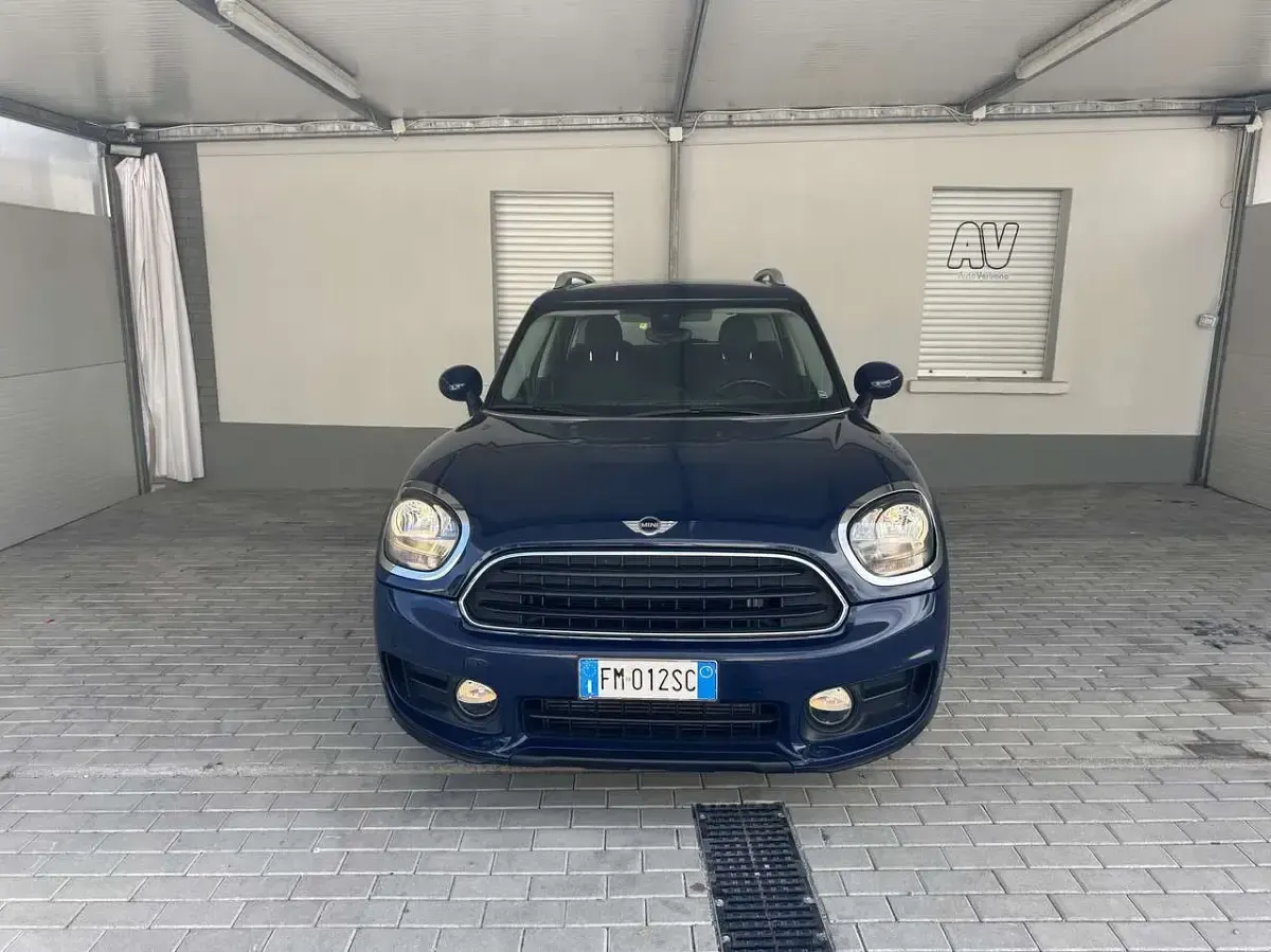 Usata Mini One Countryman 102 CV (75 kW) 2017 Blu/azzurro SUV