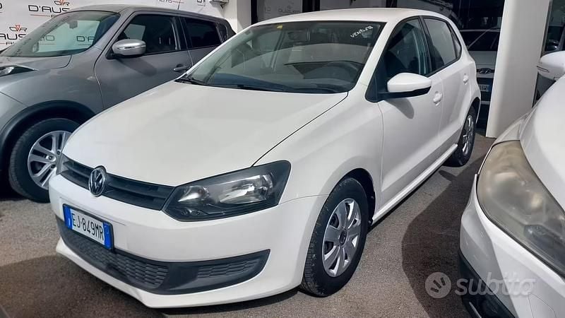Usata VW Polo Comfortline 70 CV (51 kW) 2011 Bianco Utilitaria