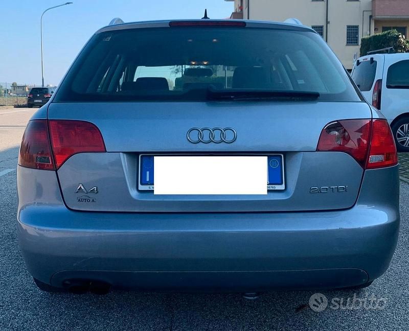Usata Audi A4 140 CV (102 kW) 2005 Grigio Station wagon