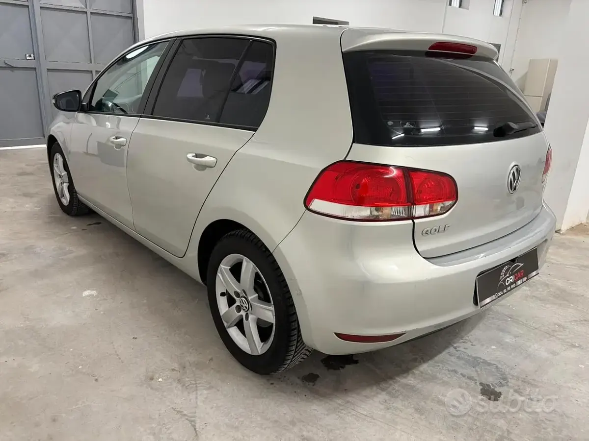 Usata VW Golf VI 80 CV (58 kW) 2011 Grigio Utilitaria