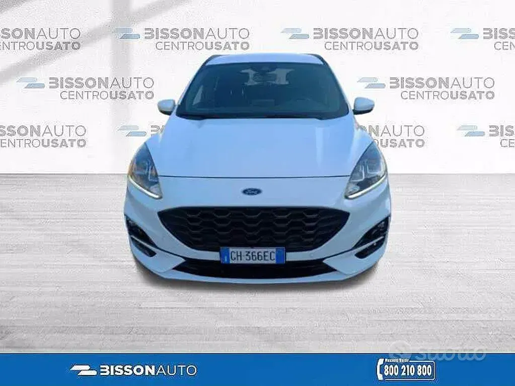 Usata Ford Kuga ST-Line 120 CV (88 kW) 2022 Bianco SUV