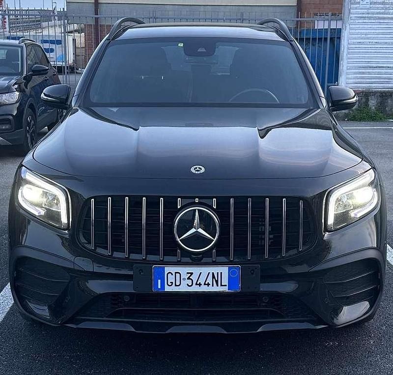 Usata 2021 Mercedes GLB200 Executive SUV | 32.500 € (Cara) - Immagine 1/4