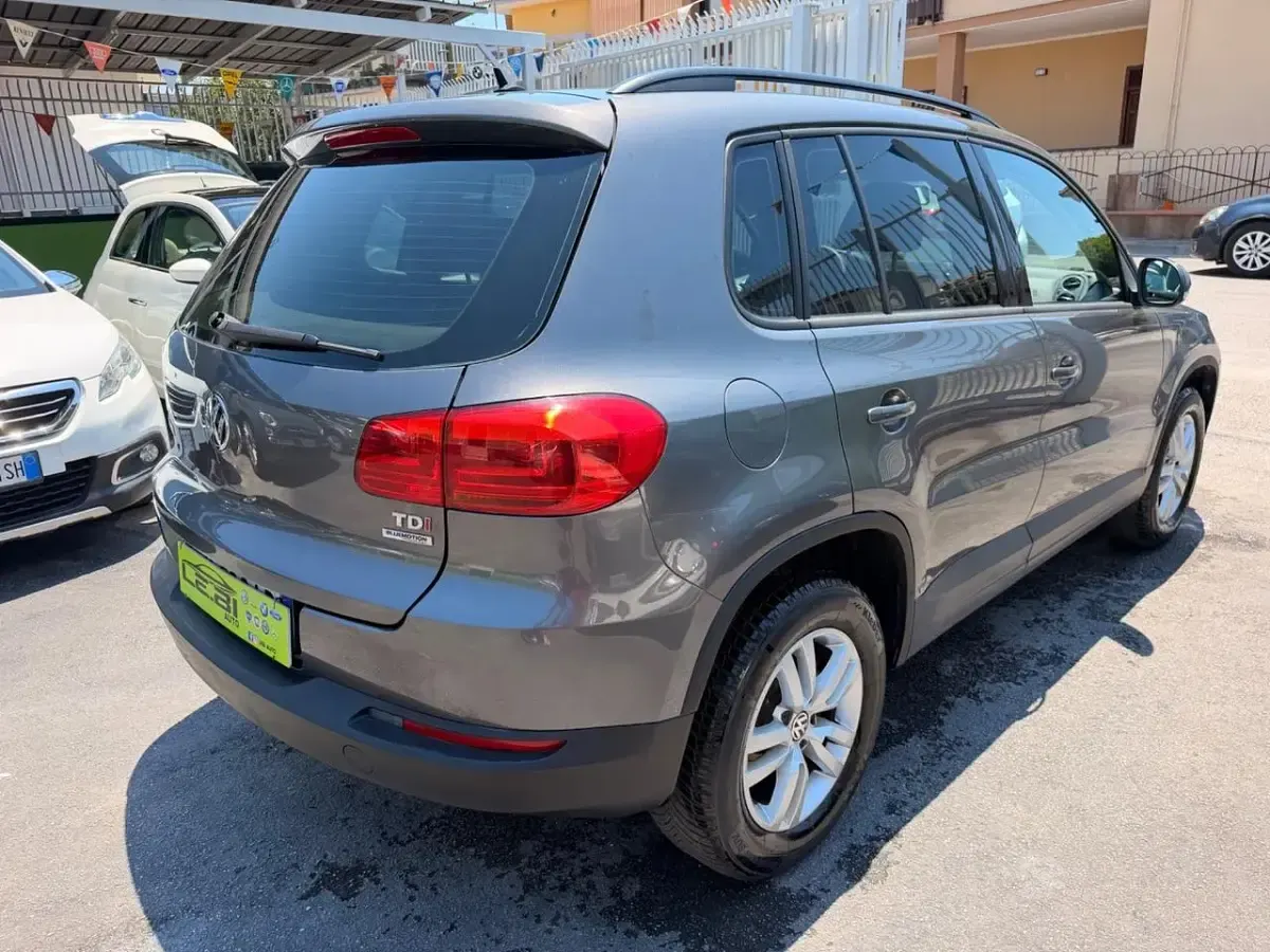 Usata VW Tiguan Trendline 110 CV (80 kW) 2012 Grigio SUV