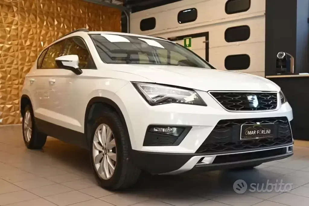 Usata Seat Ateca XCELLENCE 116 CV (85 kW) 2019 Bianco waiss/alcantara nera SUV
