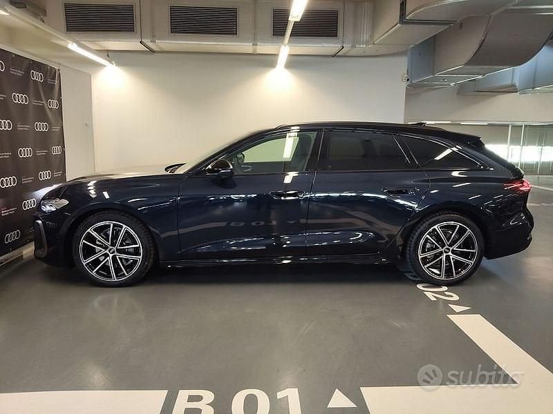 Nuova Audi A5 S-Line 204 CV (150 kW) 2025 Blu Station wagon