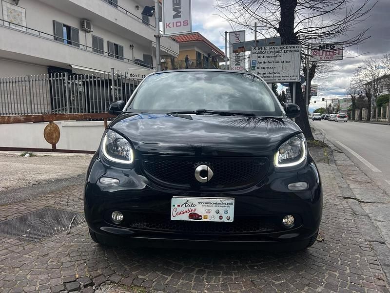 Usata Smart ForFour Prime 89 CV (65 kW) 2016 Nero Utilitaria