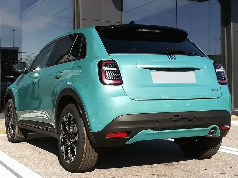 Usata Fiat 600 La Prima 110 CV (80 kW) 2025 Blu SUV