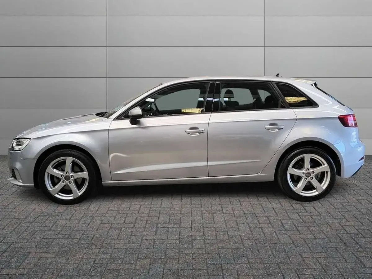 Usata Audi A3 Business 116 CV (85 kW) 2019 Nero carbonio Berlina